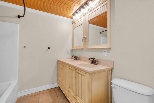 130 S Blackstock Road, Spartanburg, SC 29301