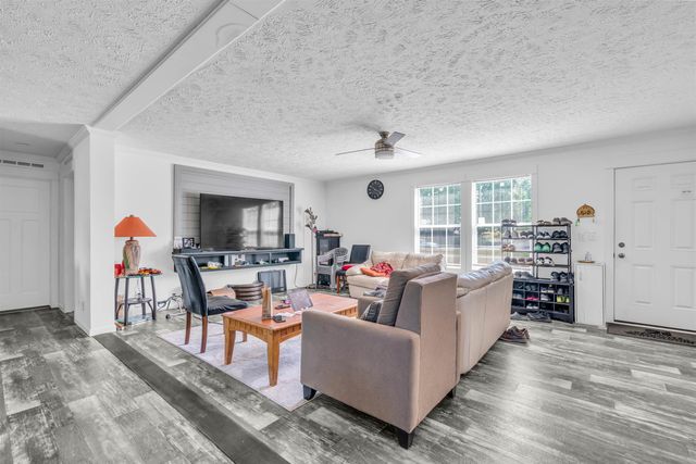 130 S Blackstock Road, Spartanburg, SC 29301
