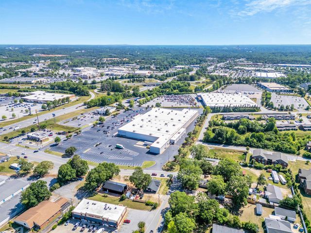 130 S Blackstock Road, Spartanburg, SC 29301