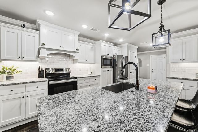 44 Cimarron Circle, Cabot, AR 72023