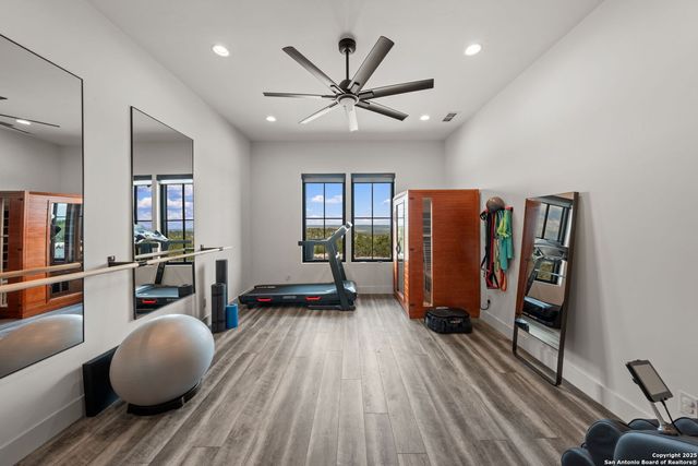 120 Lost Valley Lane, Center Point, TX 78010