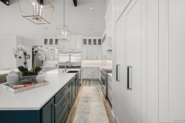 120 Lost Valley Lane, Center Point, TX 78010