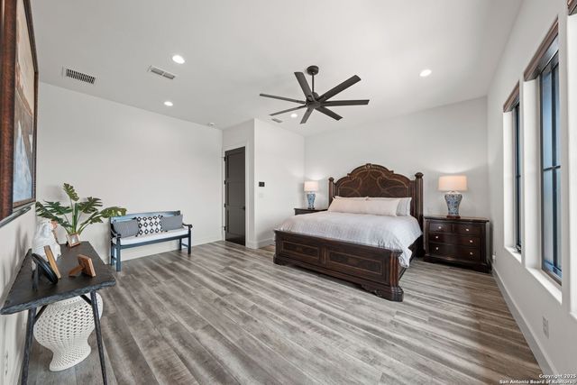 120 Lost Valley Lane, Center Point, TX 78010