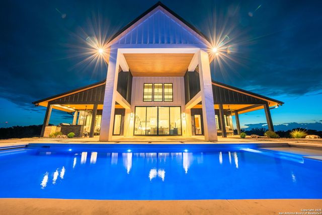 120 Lost Valley Lane, Center Point, TX 78010