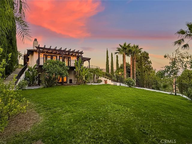 567 Lone Oak, Thousand Oaks, CA 91362