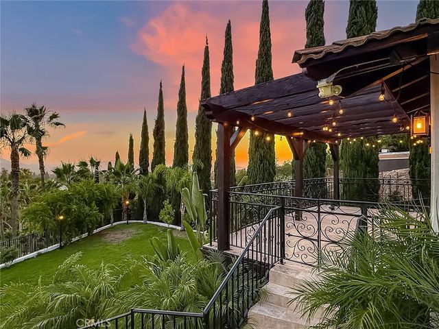 567 Lone Oak, Thousand Oaks, CA 91362