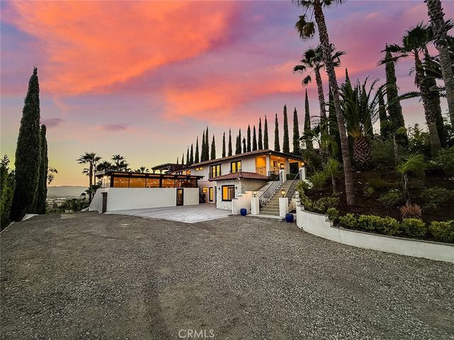 567 Lone Oak, Thousand Oaks, CA 91362