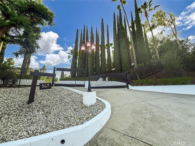 567 Lone Oak, Thousand Oaks, CA 91362