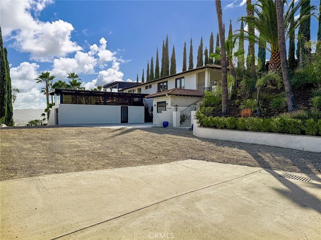 567 Lone Oak, Thousand Oaks, CA 91362