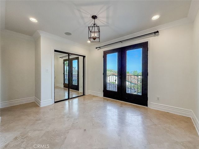 567 Lone Oak, Thousand Oaks, CA 91362