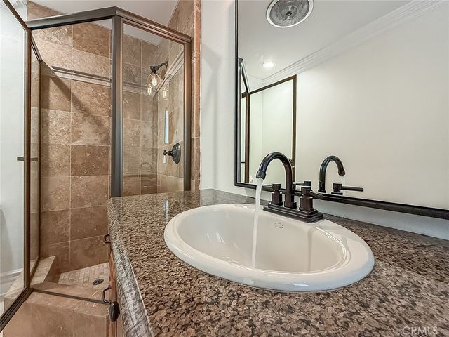 567 Lone Oak, Thousand Oaks, CA 91362