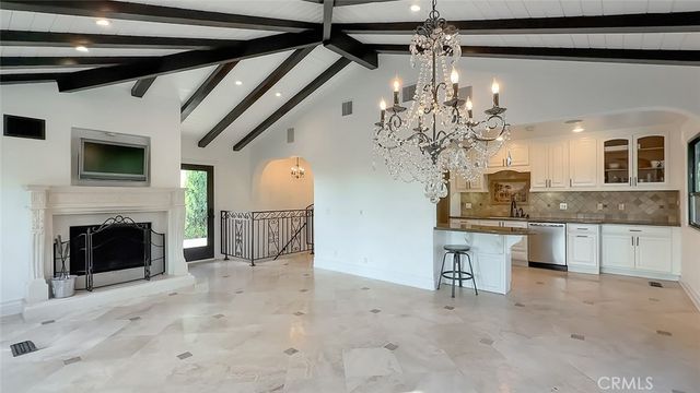 567 Lone Oak, Thousand Oaks, CA 91362