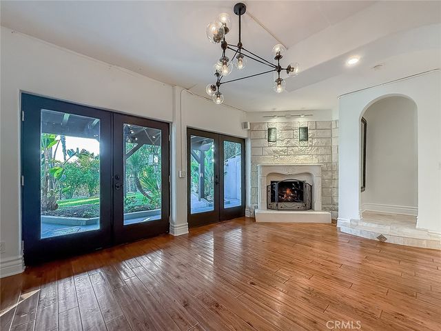 567 Lone Oak, Thousand Oaks, CA 91362