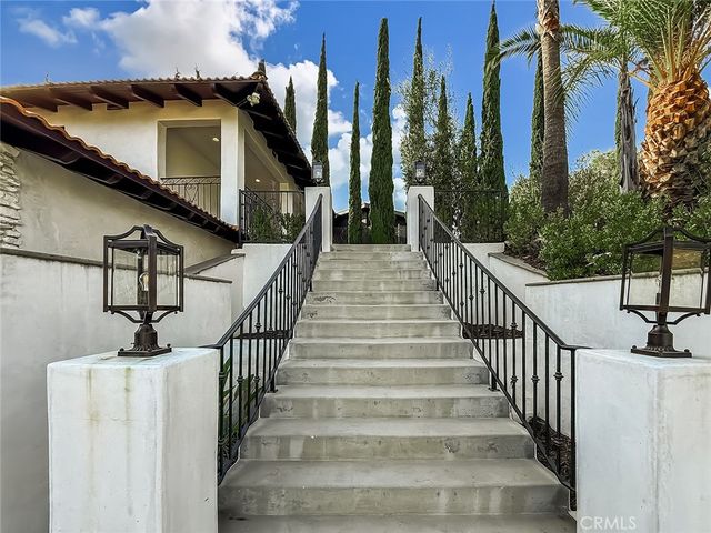 567 Lone Oak, Thousand Oaks, CA 91362