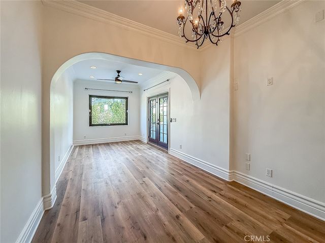 567 Lone Oak, Thousand Oaks, CA 91362