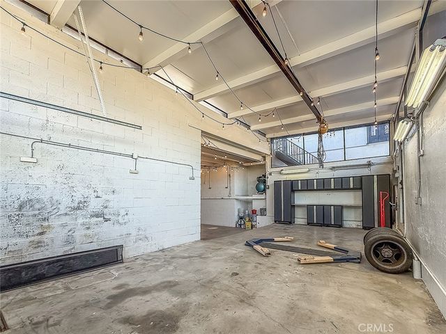 567 Lone Oak, Thousand Oaks, CA 91362