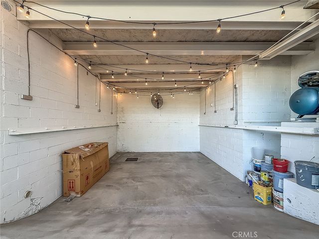 567 Lone Oak, Thousand Oaks, CA 91362