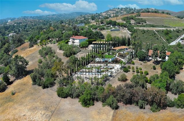 567 Lone Oak, Thousand Oaks, CA 91362