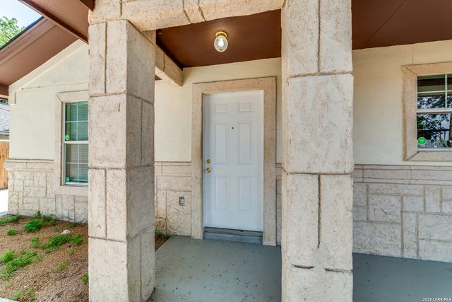 651 N SAN AUGUSTINE AVE, San Antonio, TX 78228