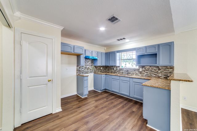 651 N SAN AUGUSTINE AVE, San Antonio, TX 78228