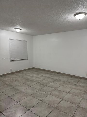 1746 N 3rd Avenue N 3, Lake Worth, FL 33460