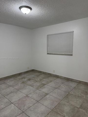 1746 N 3rd Avenue N 3, Lake Worth, FL 33460