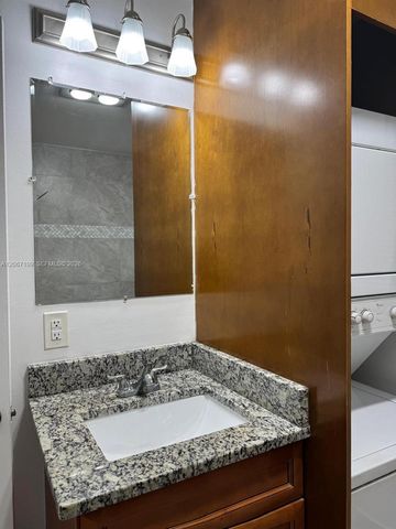1746 N 3rd Avenue N 3, Lake Worth, FL 33460