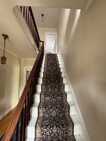 164 Pleasant Street, Claremont, NH 03743