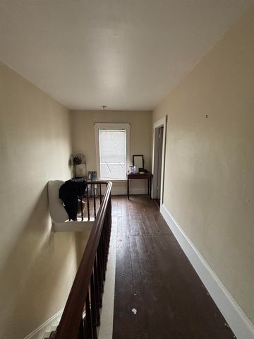 164 Pleasant Street, Claremont, NH 03743