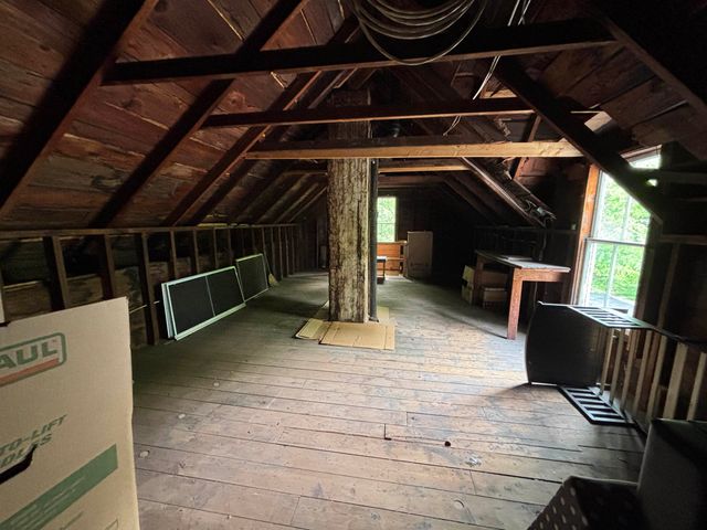 164 Pleasant Street, Claremont, NH 03743