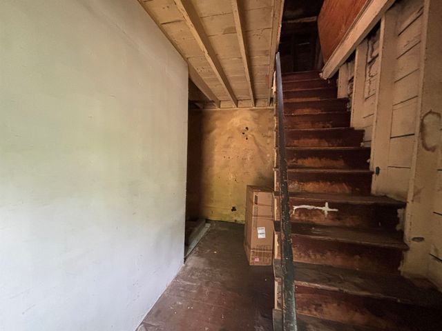 164 Pleasant Street, Claremont, NH 03743