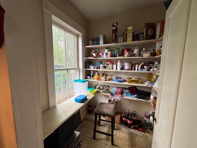 164 Pleasant Street, Claremont, NH 03743