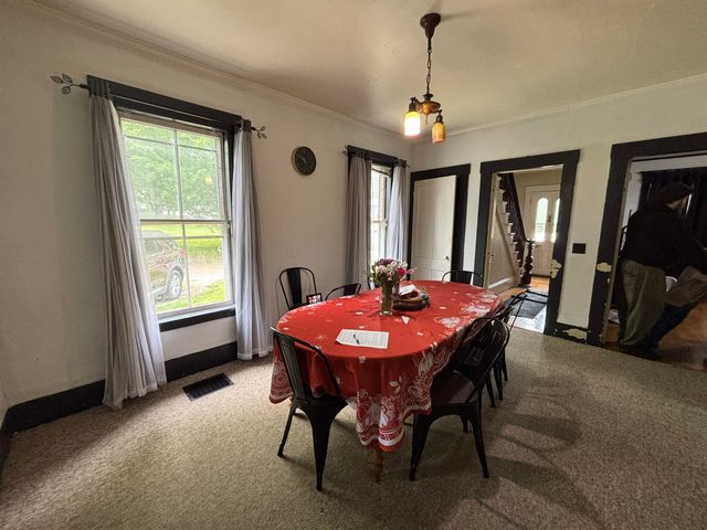 164 Pleasant Street, Claremont, NH 03743