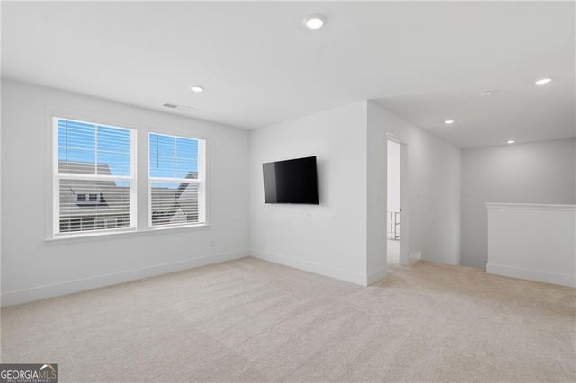 143 Meadow View Loop, Dallas, GA 30132