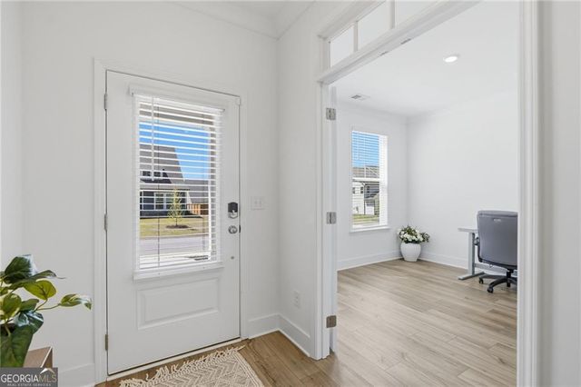 143 Meadow View Loop, Dallas, GA 30132