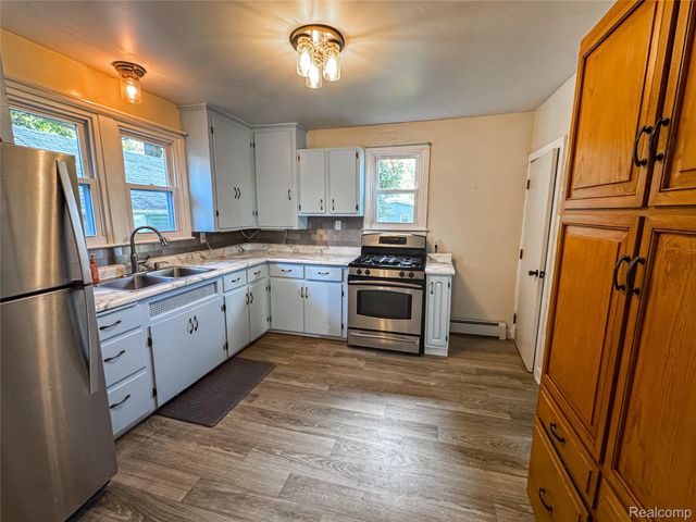 607 N Oak Street, Durand, MI 48429