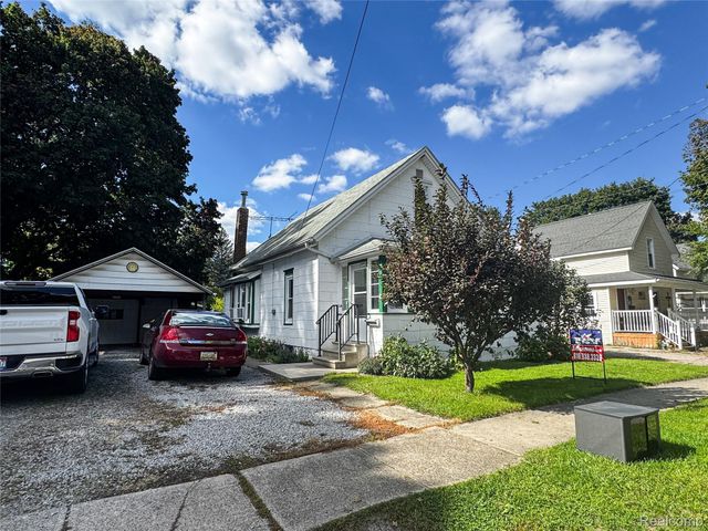 607 N Oak Street, Durand, MI 48429