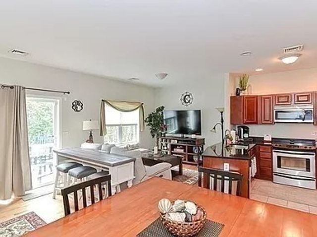 812 Franklin Street A, Worcester, MA 01604