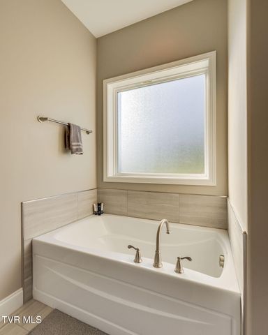 65 Clear Mountain Trail, Greeneville, TN 37745