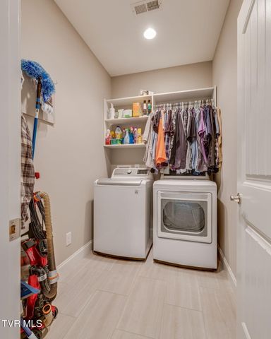 65 Clear Mountain Trail, Greeneville, TN 37745
