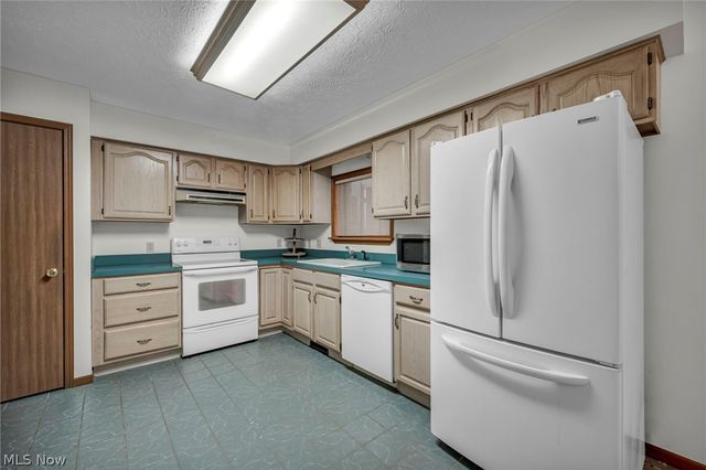 9217 Bechtel Road, Elyria, OH 44035