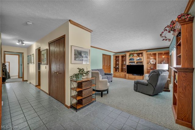 9217 Bechtel Road, Elyria, OH 44035