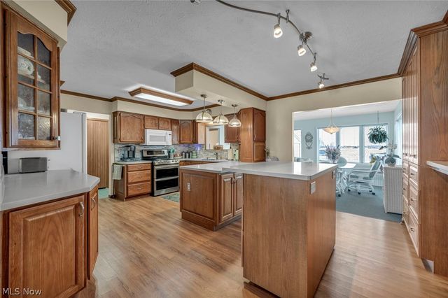 9217 Bechtel Road, Elyria, OH 44035