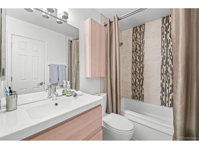 4866 E Kentucky Ave D, Denver, CO 80246