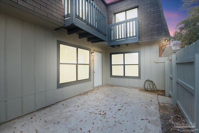 2301 W Michigan Ave 12, Pensacola, FL 32514
