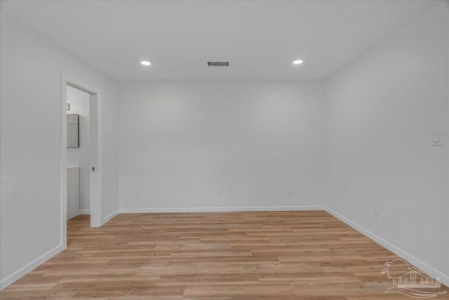 2301 W Michigan Ave 12, Pensacola, FL 32514