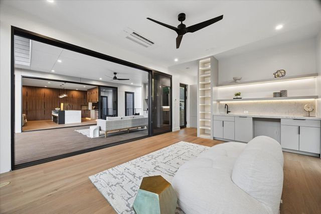 505 Wilmington Drive, Bellaire, TX 77401