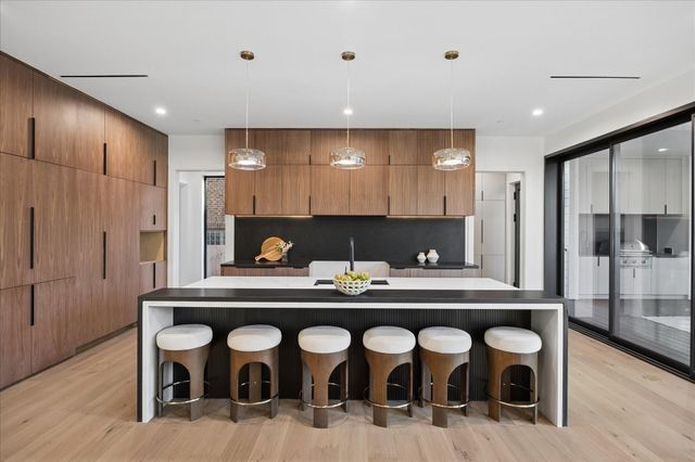 505 Wilmington Drive, Bellaire, TX 77401