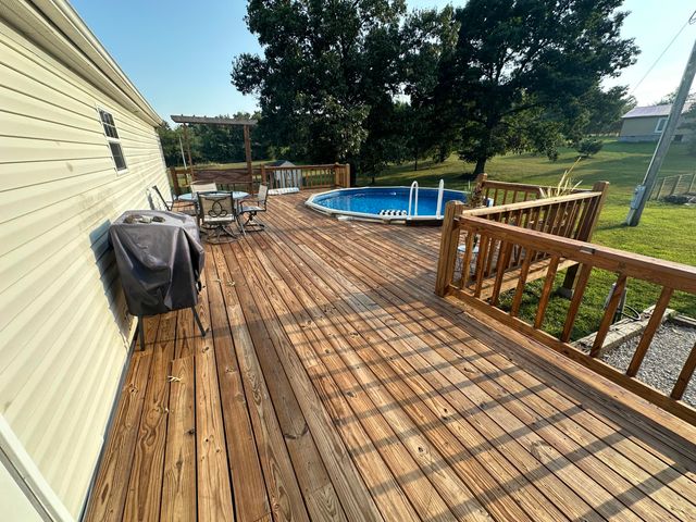 649 Eagle Avenue, Summersville, MO 65571