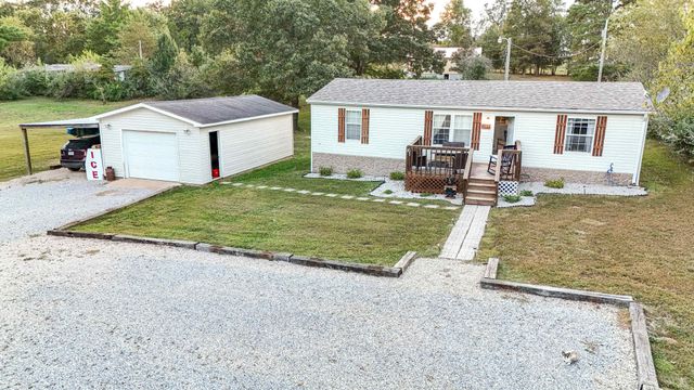 649 Eagle Avenue, Summersville, MO 65571